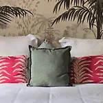 Manoir D'hautegente Отель 4*