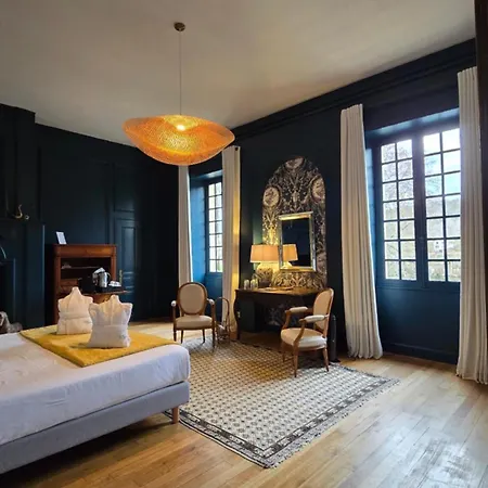מלון Manoir D'hautegente 4*