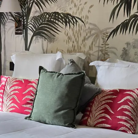 Otel Manoir D'hautegente 4*