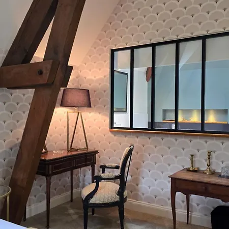 מלון Manoir D'hautegente 4*